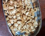 பூசணிக்காய் அல்வா(poosanikkai halwa recipe in tamil) ரெசிபி ஸ்டேப் 2 புகைப்படம்