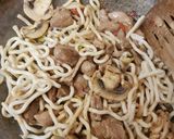 A picture of step 3 of My Stir fry Pork 😍.