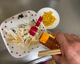A picture of step 3 of Japanese Miso Butter Ramen.