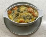 A picture of step 8 of Japanese spinach and aubergine curry rice gratin.