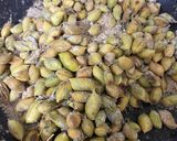 A picture of step 1 of Roasted Holay / Cholia.