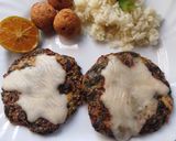 Foto del paso 4 de la receta: Hamburguesas de pollo y hojas de remolacha!!