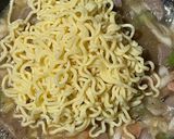Foto langkah ke 3 dari resep Mie Rebus Kuah Kari.