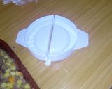 A picture of step 4 of Meat pie.