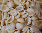 A picture of step 2 of White Sauce Pasta.