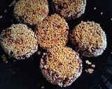 A picture of step 2 of Beetroot tikki.