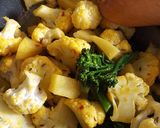 A picture of step 3 of Stir fry mix veg Cauliflower.