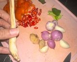 Foto langkah ke 2 dari resep Cumi cumi asam manis daun jeruk.
