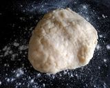 Foto del paso 4 de la receta: Empanadillas gigantes de carne picada