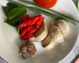 Foto langkah ke 2 dari resep Seblak Kerupuk Coek ala Korea pakai Gochujang.