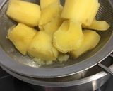 Foto del paso 2 de la receta Cena rápida - Salmón al horno sobre puré de boniato con bimi