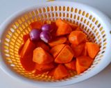 Hình bước làm 1 của món Canh ĐUÔI HEO nấu với cà rốt 🥕
