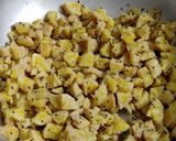 A picture of step 5 of Raw banana dry curry (suki bhaji).