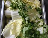 A picture of step 1 of Sauteed Udon.