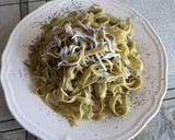 Foto del paso 7 de la receta: Tallarines de espinacas con gulas