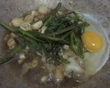 Foto langkah ke 10 dari resep Kangkung Tumis Jamur + 🍅 + 🍳.