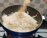 A picture of step 7 of Veg noodles spring rolls.