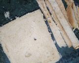 A picture of step 3 of Dahi ke sholey.