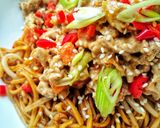 A picture of step 7 of Hot Peanut & Chilli Noodles.