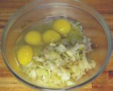 Foto del paso 4 de la receta: Tortilla de repollo -  Eijat almalfuf