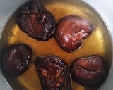 Foto langkah ke 1 dari resep Ayam tumis jamur hioko dan kembang tahu.