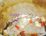 Foto langkah ke 3 dari resep Sayur labu siam dan ikan asap.