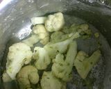 A picture of step 3 of Cauliflower manchurian.