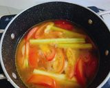 Hình bước làm 2 của món Lẩu thái hải sản chua cay