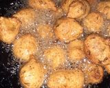 A picture of step 4 of Mix dal pakode.
