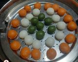 A picture of step 6 of Tri colour goli idli.