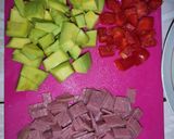 Foto langkah ke 2 dari resep Egg & Avocado Salad.