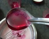A picture of step 2 of Rose lassi.