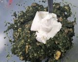 Foto del paso 5 de la receta Hojaldre de setas y espinacas