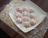 A picture of step 4 of Coconut ladoo.