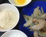 Hình bước làm 1 của món Tôm Chiên Xù