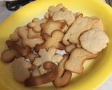 Foto del passaggio 7 della ricetta Biscotti (natalizi) di pasta frolla vegana!