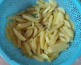 Foto langkah ke 3 dari resep Kentang goreng kress.