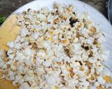 A picture of step 5 of Salty popcorn.