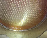 Foto del paso 3 de la receta: Flan 3 leches en baño María (olla express)