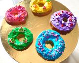 A picture of step 3 of Apple donuts.