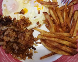 Foto del paso 4 de la receta: Huevos fritos con patatas y cebolla