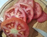 Foto del paso 1 de la receta: Rueditas de tomate y huevo