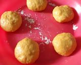 Foto langkah ke 6 dari resep Donat Labu Kuning Lembut.