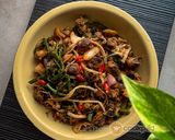 Gambar langkah 4 resipi Kerabu Pucuk Paku dan Enoki.