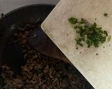 Foto langkah ke 6 dari resep Minced Beef Mushroom Saute.