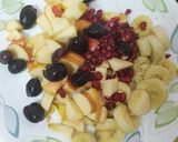 A picture of step 1 of Mixed fruit custard.