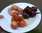 A picture of step 12 of Easy Homemade sweetballs.