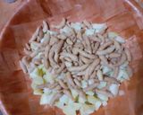A picture of step 3 of Alu Dahi Pholki Chat.