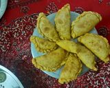 A picture of step 6 of Ghujiya.