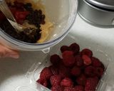 A picture of step 2 of Berry late Supper in a Mug.